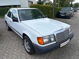 Mercedes-Benz 200 Vergaser W 124-Klima-Alu-HU bis 07.2027 - Mercedes-Benz 200: W124
