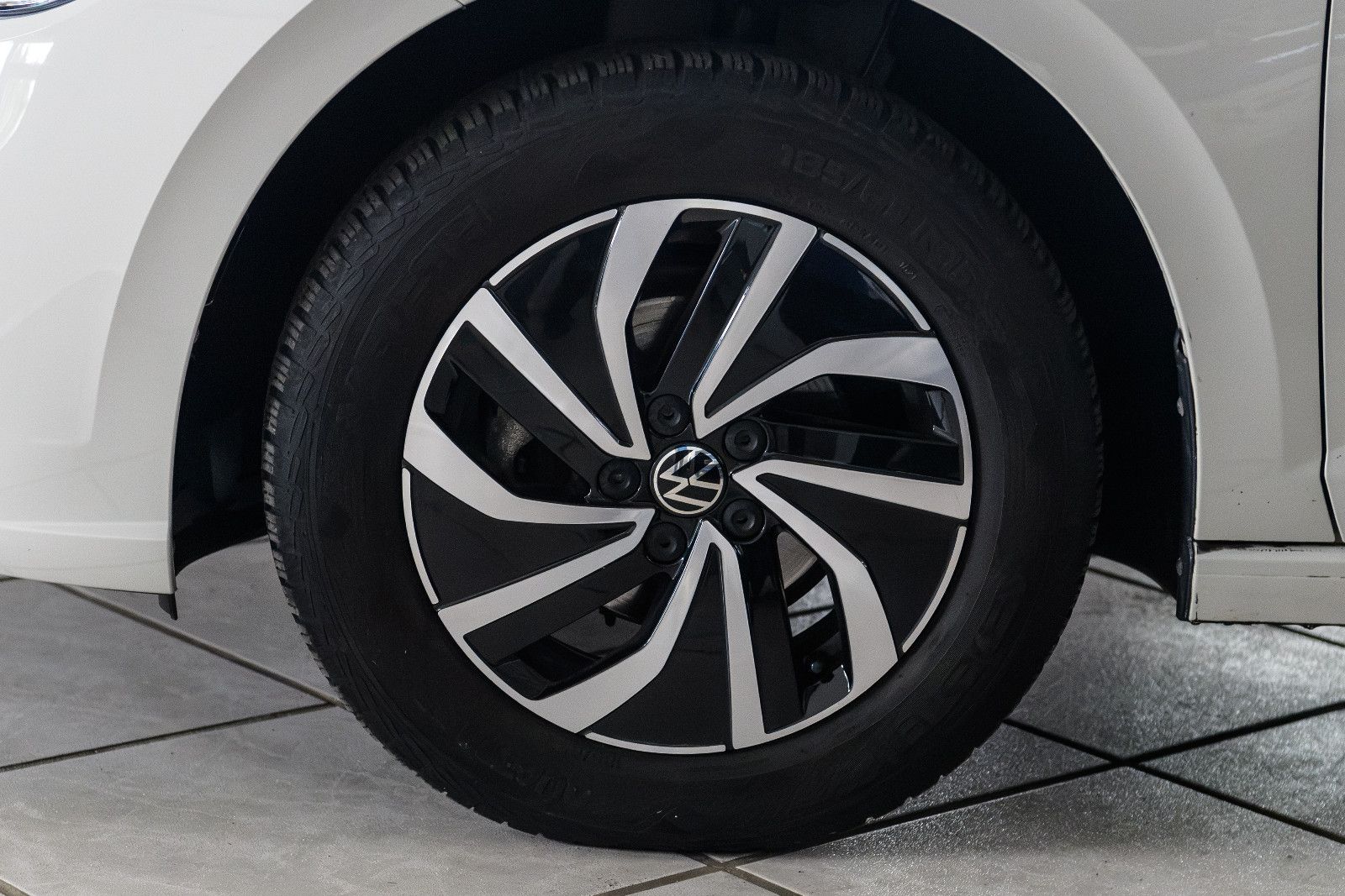 Fahrzeugabbildung Volkswagen Polo VI Life