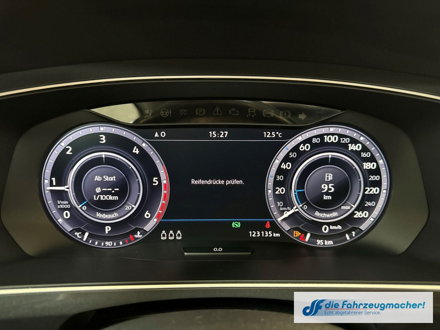 Fahrzeugabbildung Volkswagen Tiguan Highline BMT Start-Stopp El. Panodach Nav