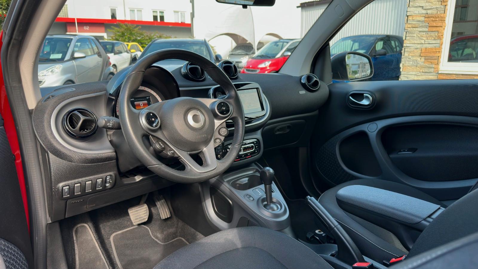 Smart Coupé TURBO DCT WHITE & RED EDITION! NAVI! DAB!