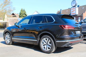 Volkswagen Touareg - 9