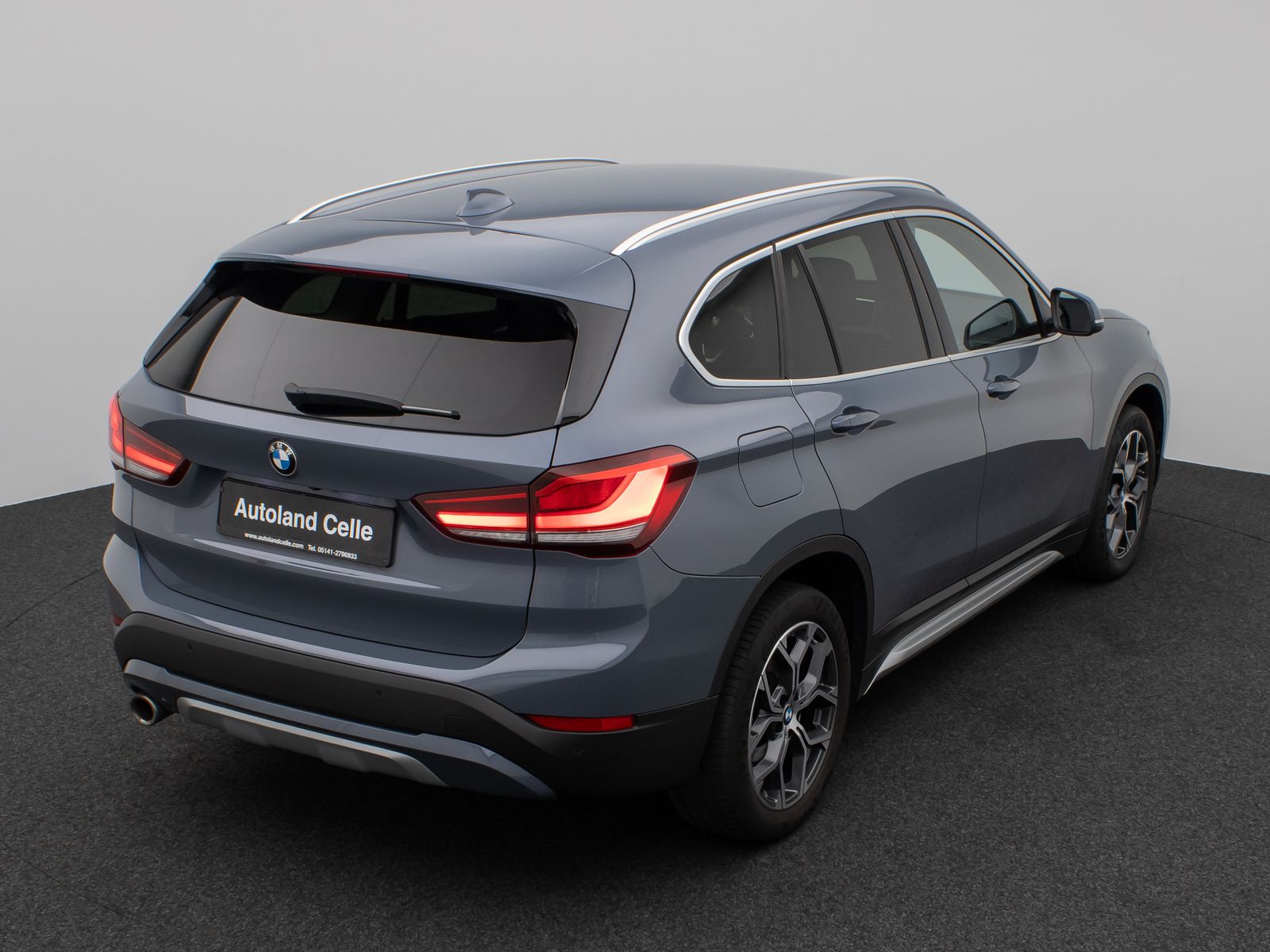 Fahrzeugabbildung BMW X1 sD18i xLine Kamera DAB HiFi DrivAssist Sport