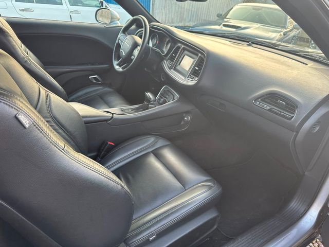 Dodge Challenger SXT 3,6 2015 unfallfrei Leder Top
