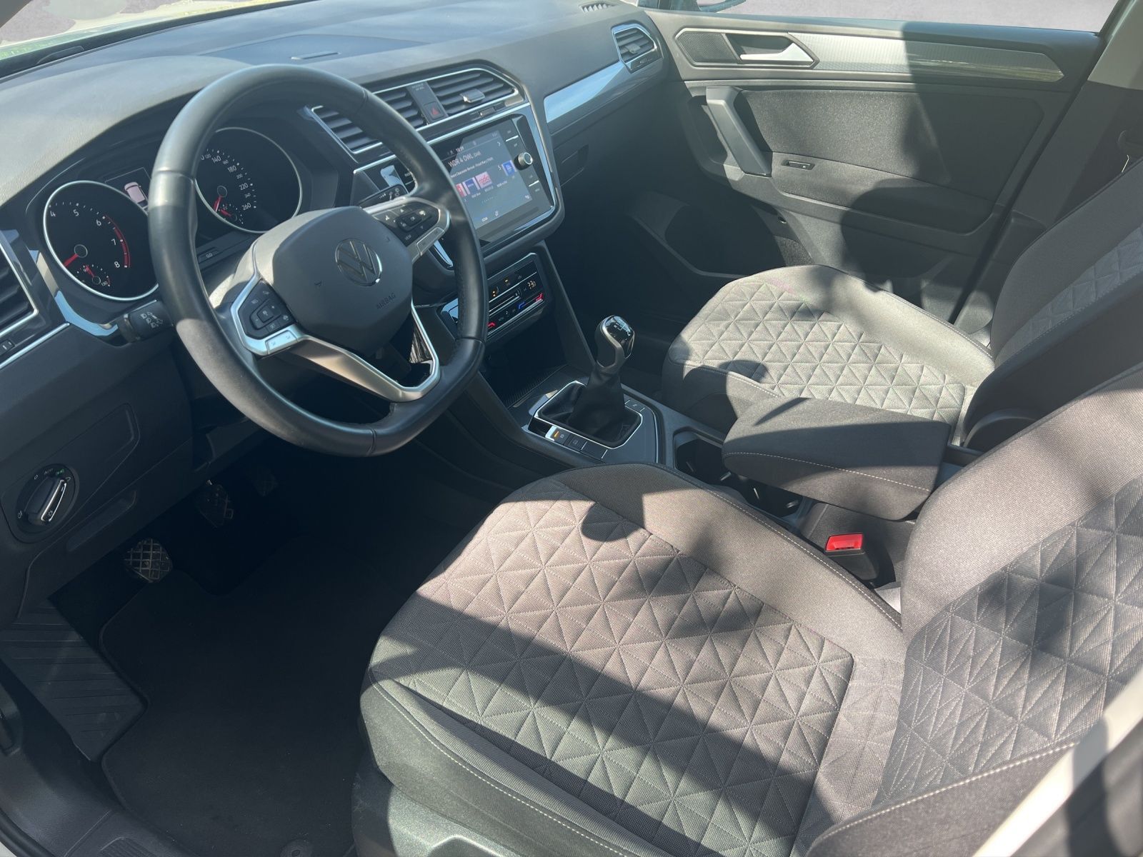Tiguan Life 1.5 TSI AHK*Navi*ACC*Kamera