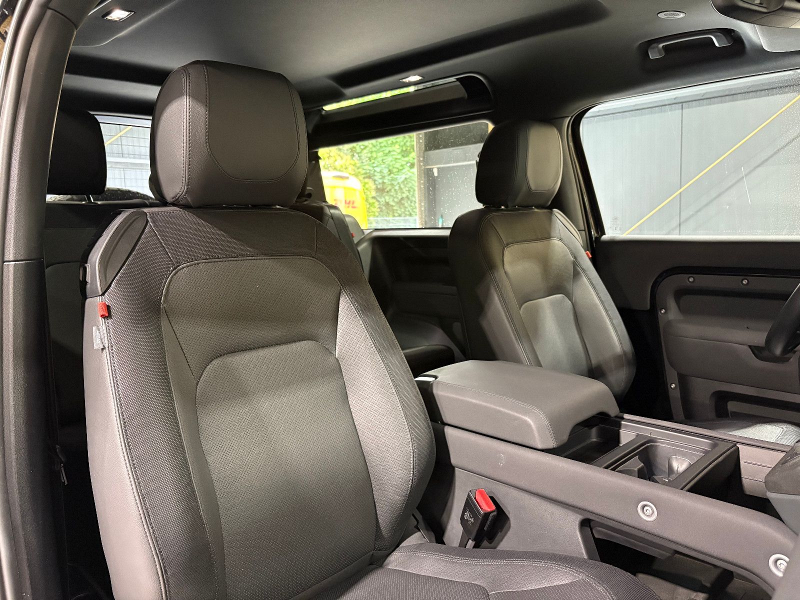 Fahrzeugabbildung Land Rover Defender 90 X-Dynamic S/360°/SOUND/APPLE/NAVI/