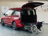Volkswagen Caddy Maxi Style DSG TSI Rollstuhlgerecht-Rampe - rote Volkswagen Caddy Maxi