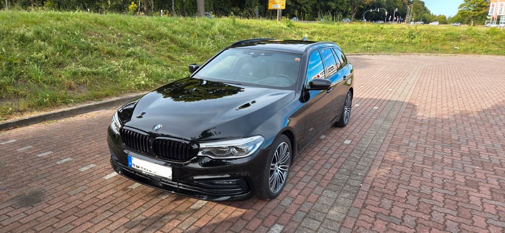 Image of BMW 530