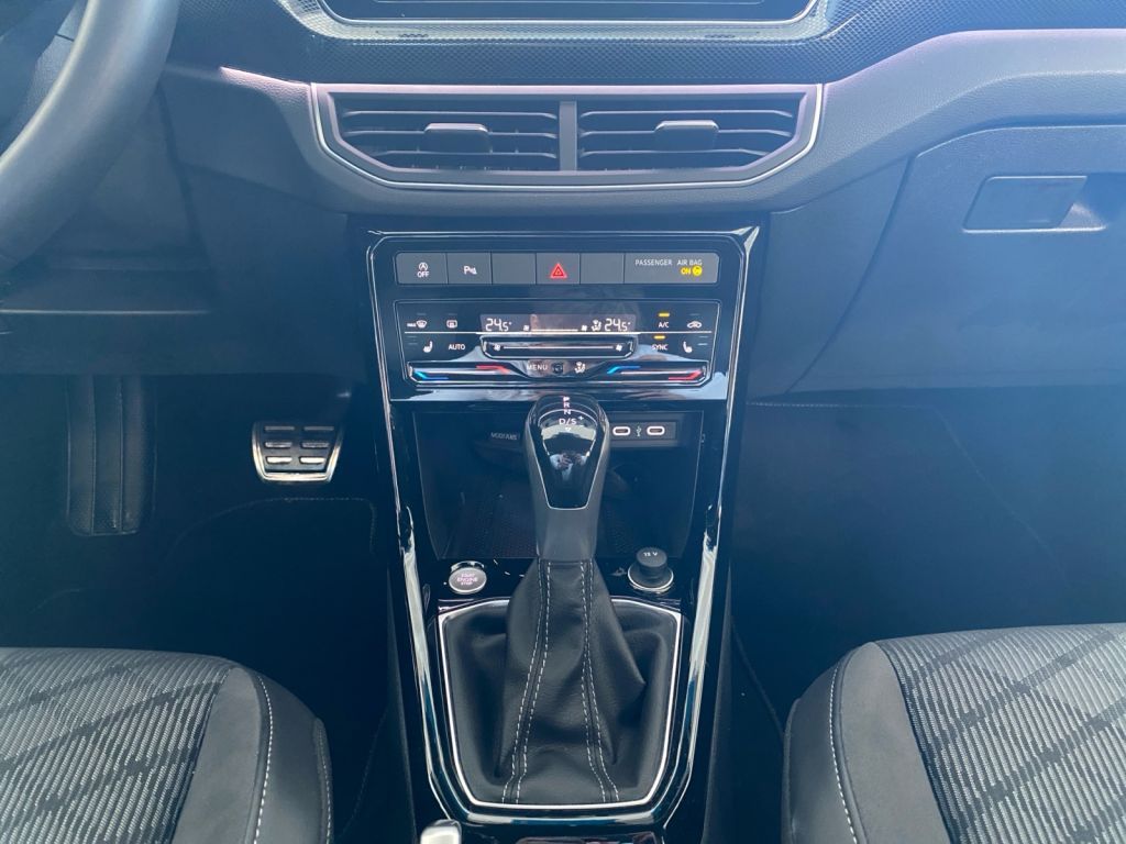 Fahrzeugabbildung Volkswagen T-Cross 1.0 TSI DSG R-Line *Anschlussgarantie*