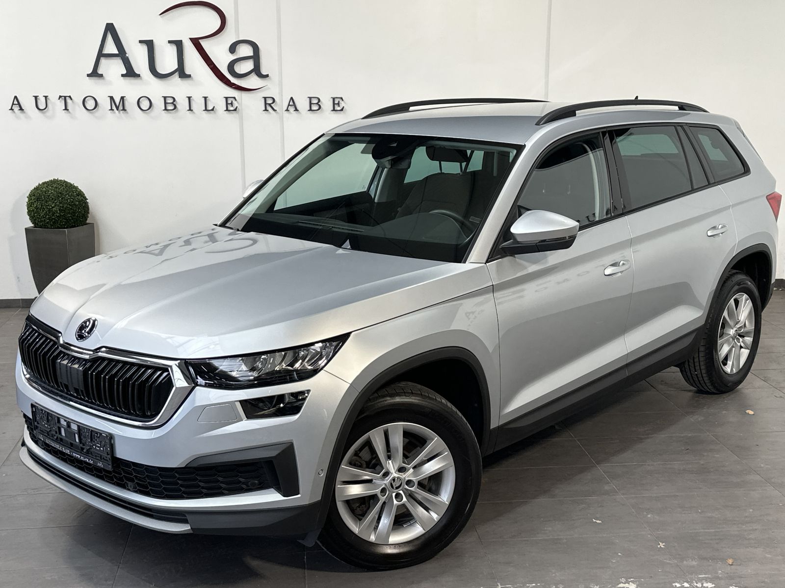 Fahrzeugabbildung SKODA Kodiaq 2.0 TDI 4x4 DSG 7-Sitzer NAV+LED+AHK+KAM