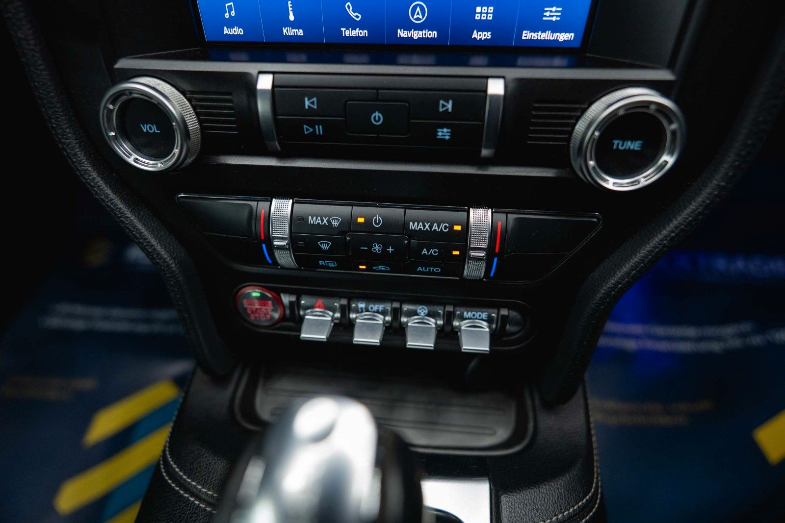 Fahrzeugabbildung Ford Mustang Shelby GT 500 5.0 V8 Performance PREMIUM