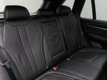 Fahrzeugabbildung BMW X5 xDr 30d M Sport Pano HUD H/K AHK  Comfort 20'