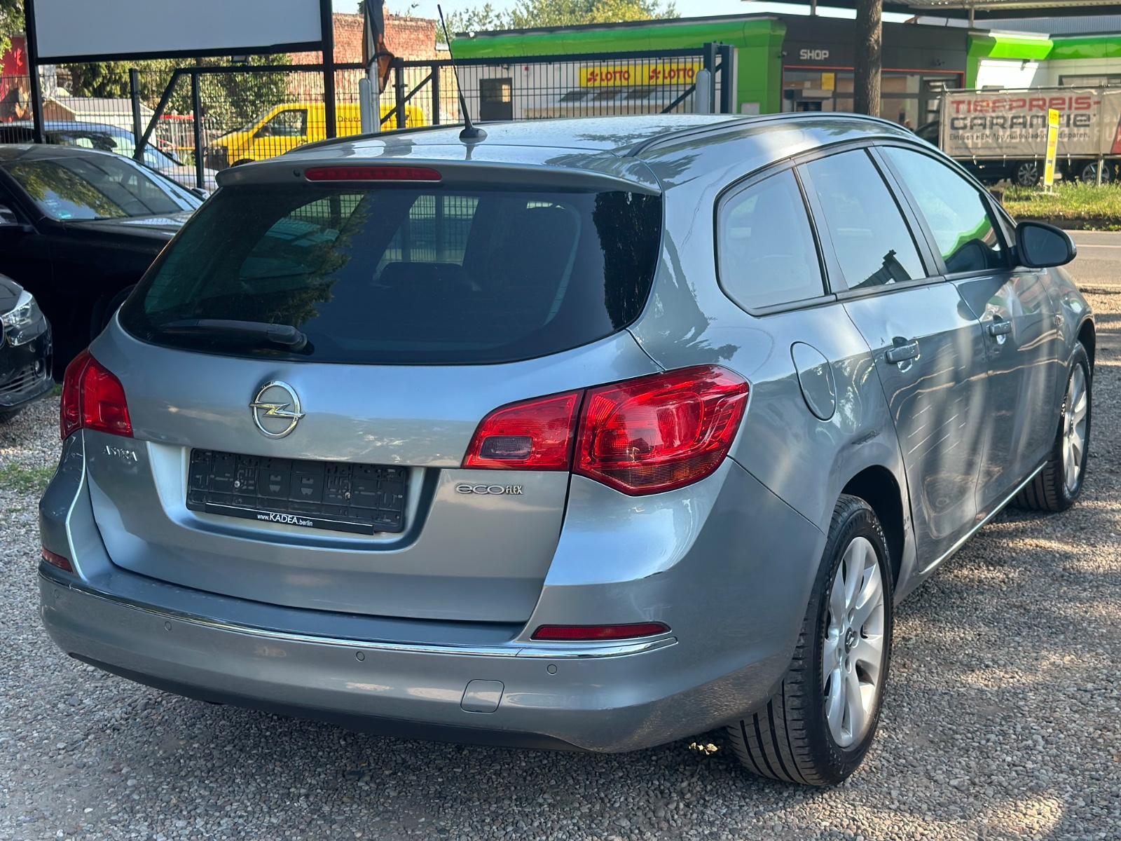 Opel Astra 2015 — photo 6