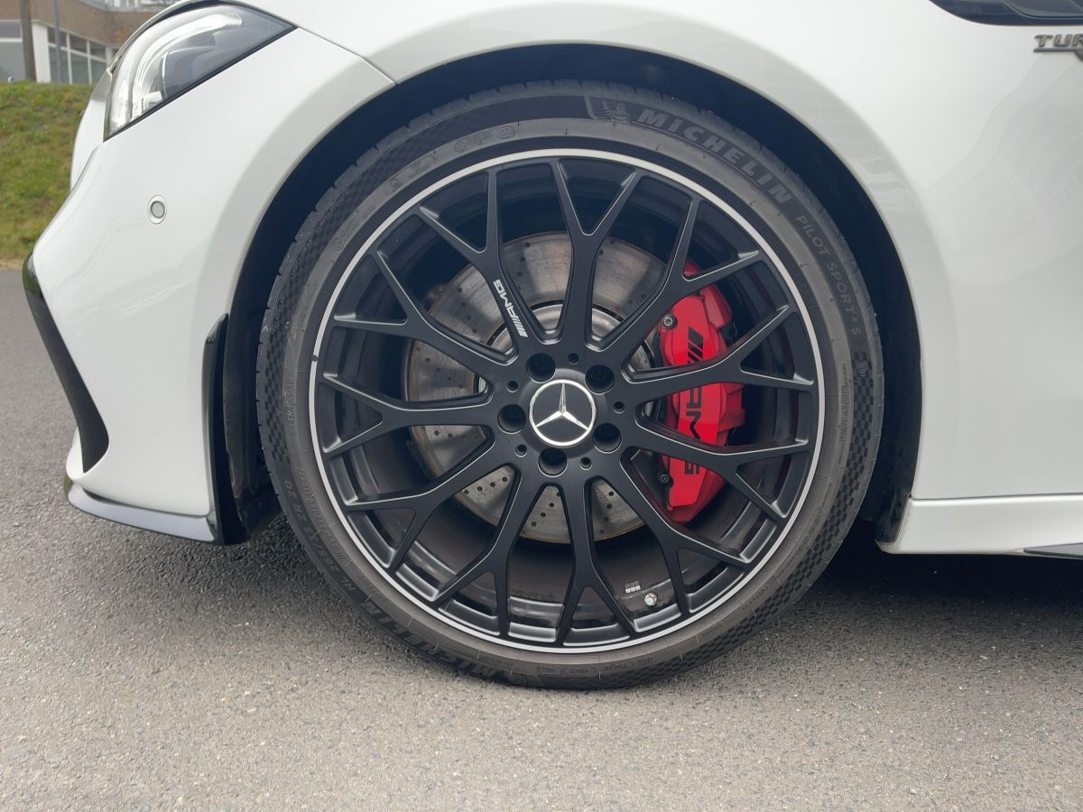 Fahrzeugabbildung Mercedes-Benz C 63 S E-Performance T-Modell AMG/Night-II/Pano