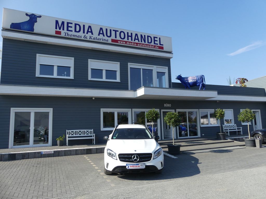Image of Mercedes-Benz GLA 200