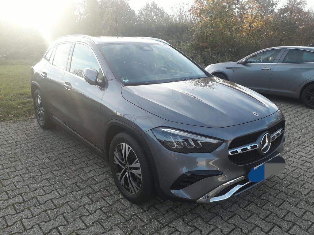 Image of Mercedes-Benz GLA 200