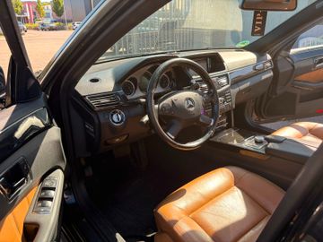Mercedes E 300 - 9