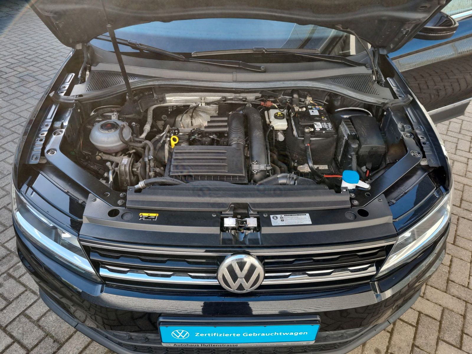 Fahrzeugabbildung Volkswagen Tiguan 1.4 TSI DSG Sound LED NAVI eKLAPPE