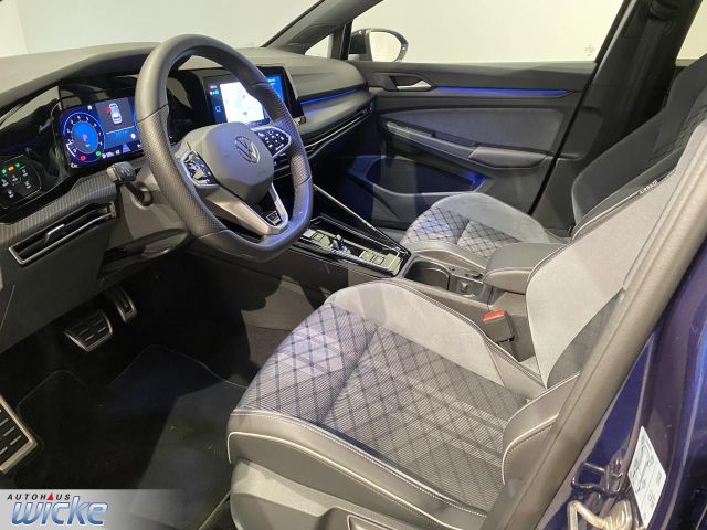 Golf VIII 2.0 TSI DSG R-Line NAVI KLIMA PDC LED