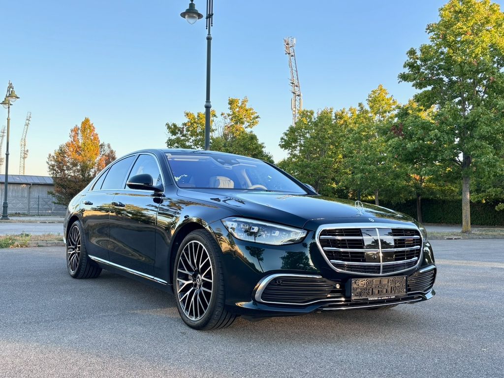 Image of Mercedes-Benz S 580