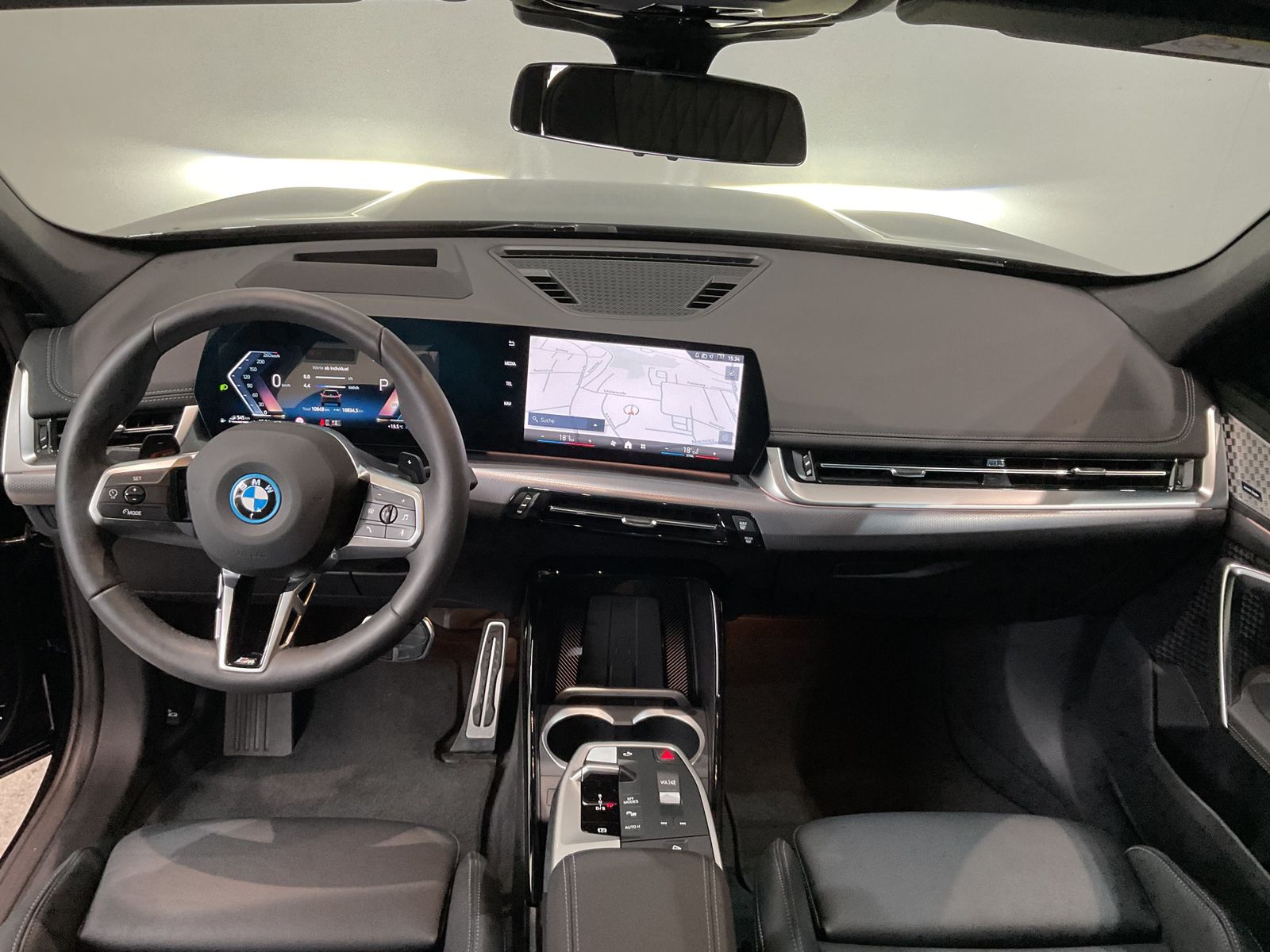 Fahrzeugabbildung BMW X1 xDrive25e M Sportpaket Head-Up HK HiFi