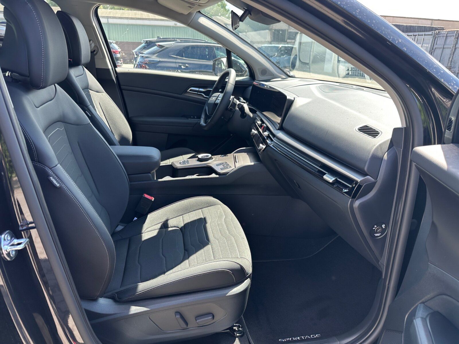 Fahrzeugabbildung Kia Sportage 1.6 T-GDI Spirit LED KEYLESS GO NAVI