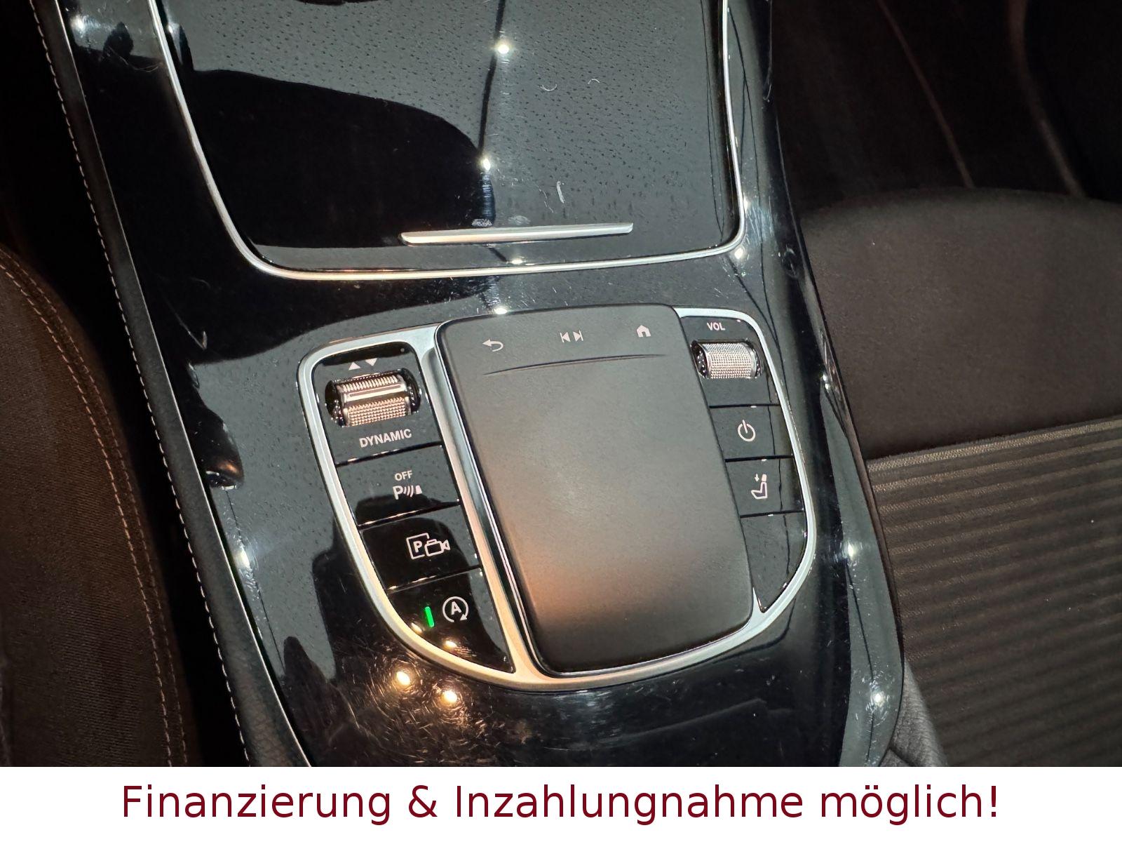 Mercedes-Benz E 220 d T-Modell *1.HAND,9G-TRONIC,BURMESTER!*