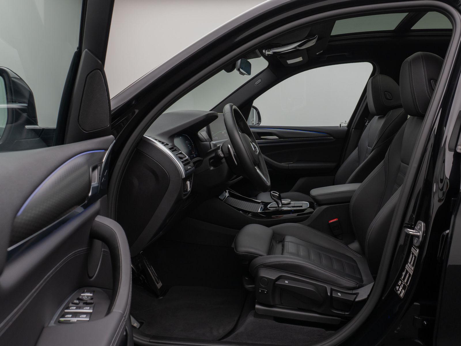 Fahrzeugabbildung BMW X3 xD20i M Sport 360° Laser DAB DispKey Panorama