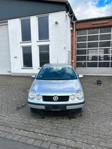 Volkswagen VW Polo 9n1 1,2 Benziner  tüv neu - Volkswagen Polo aus 2003: 9n