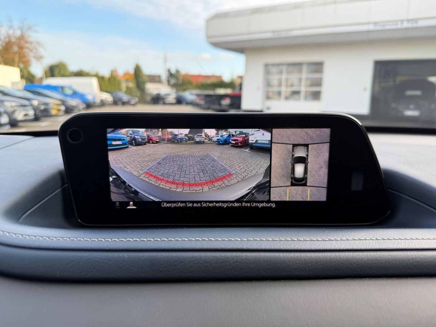 Fahrzeugabbildung Mazda CX-30 2.0 SKYACTIV-G  SHZ+LHZ+Kamera+HUD