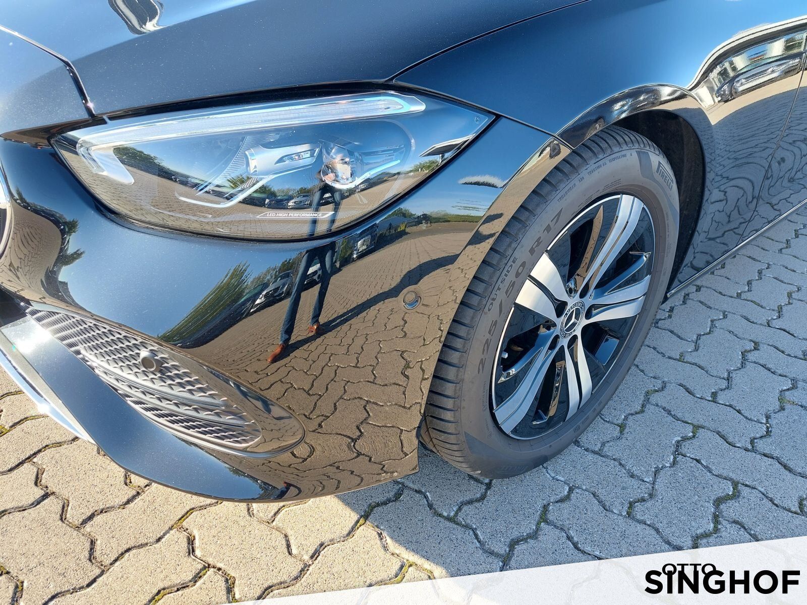 Fahrzeugabbildung Mercedes-Benz C 200 T Avantgarde +AHK+LED+Rü Kam+TOTW+Memory+