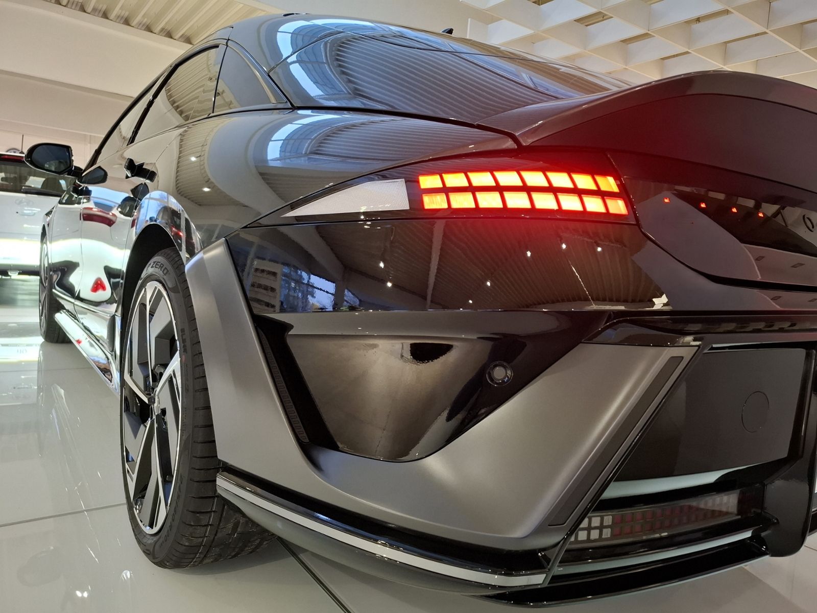Hyundai IONIQ 6 - Bild 7