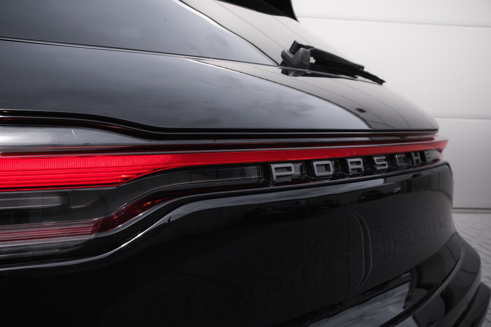 Fahrzeugabbildung Porsche Macan T-21 Zoll - el. Sitz m. Memory-Pano-360Kam