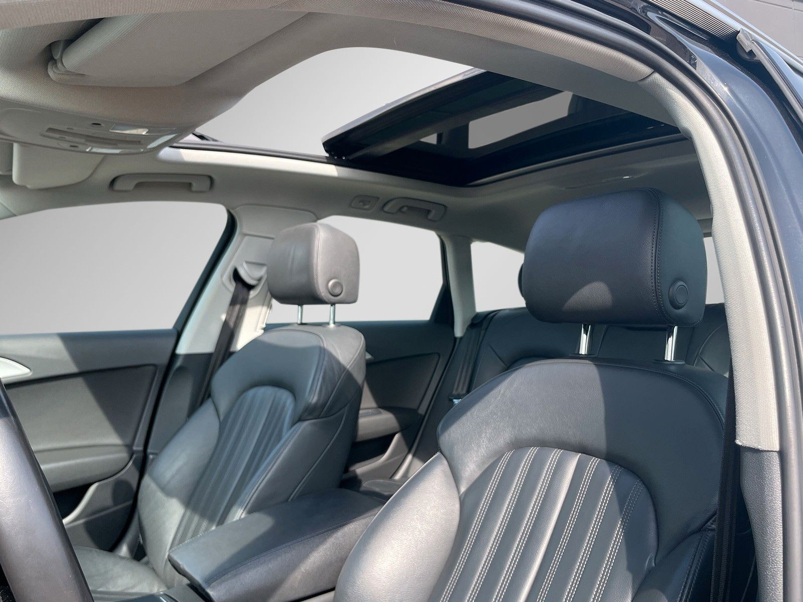 Fahrzeugabbildung Audi A6 Avant*Standhz*Sportpaket*BOSE*4-Zonen*Xenon*