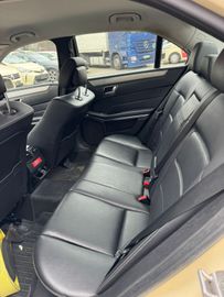 Mercedes E 200 - 8
