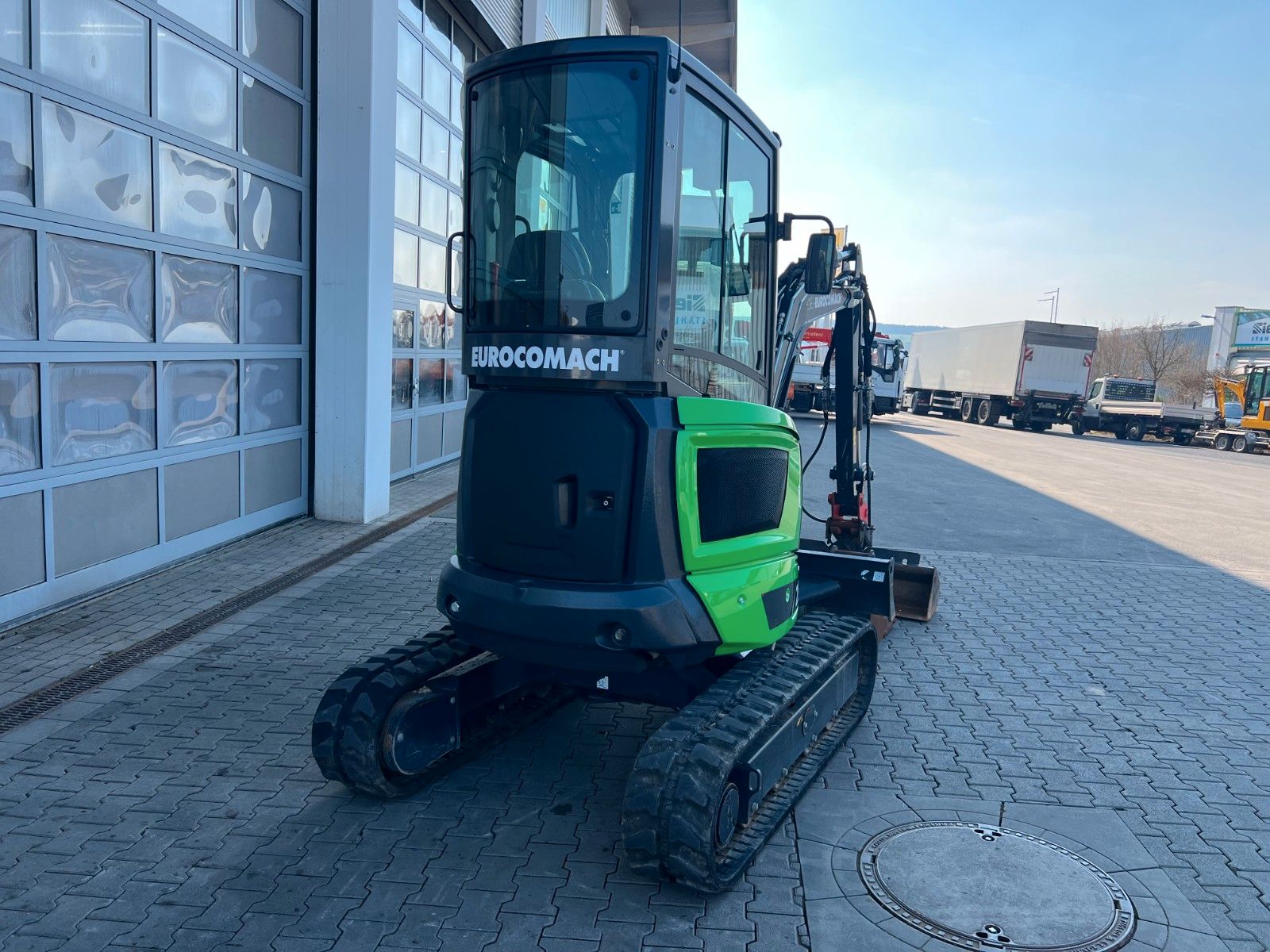 Fahrzeugabbildung Eurocomach 25ZT / nur 316h! / 2021/ Löffelpaket