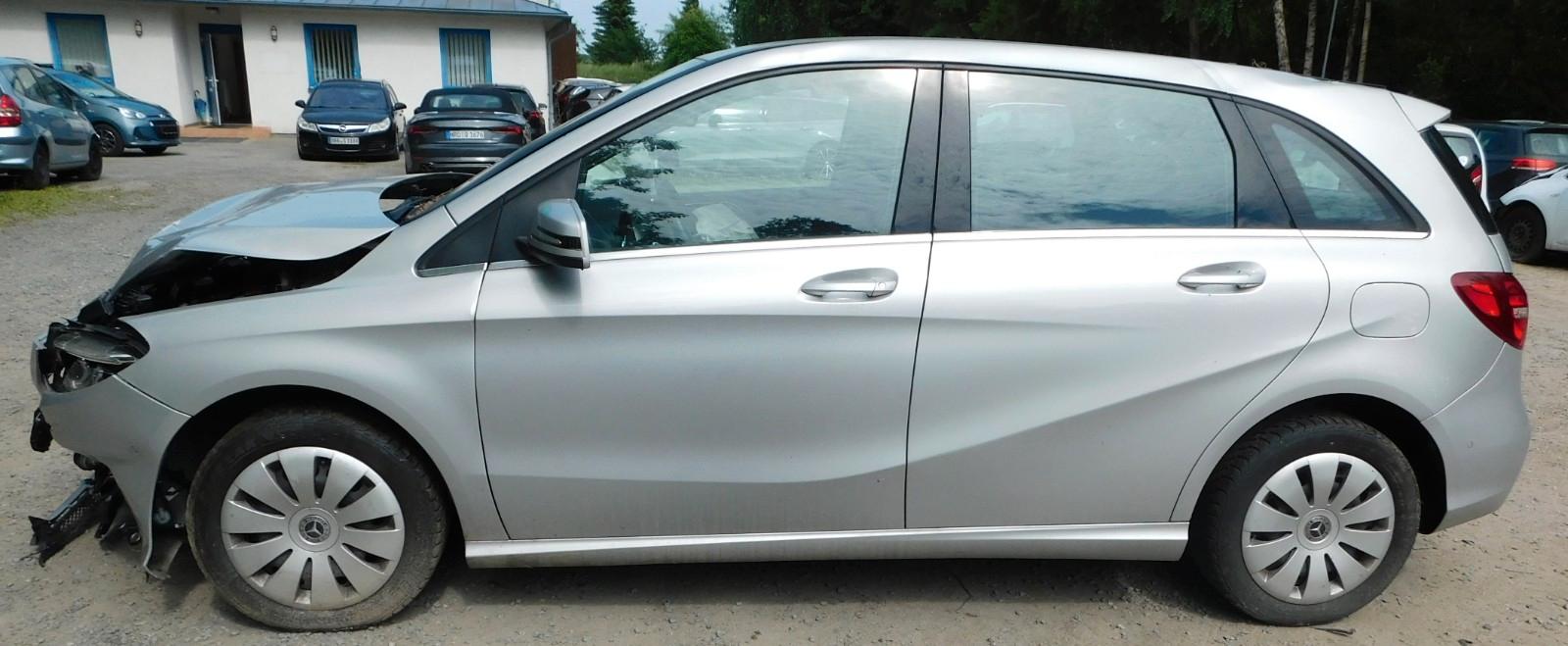 Mercedes-Benz B 220 B -Klasse B 220 4Matic Edition B