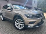 Volkswagen Tiguan 2.0 TDI Highline BMT/Start-Stopp 4Motion - Volkswagen mit Diesel-Antrieb: Beige, Geländewagen