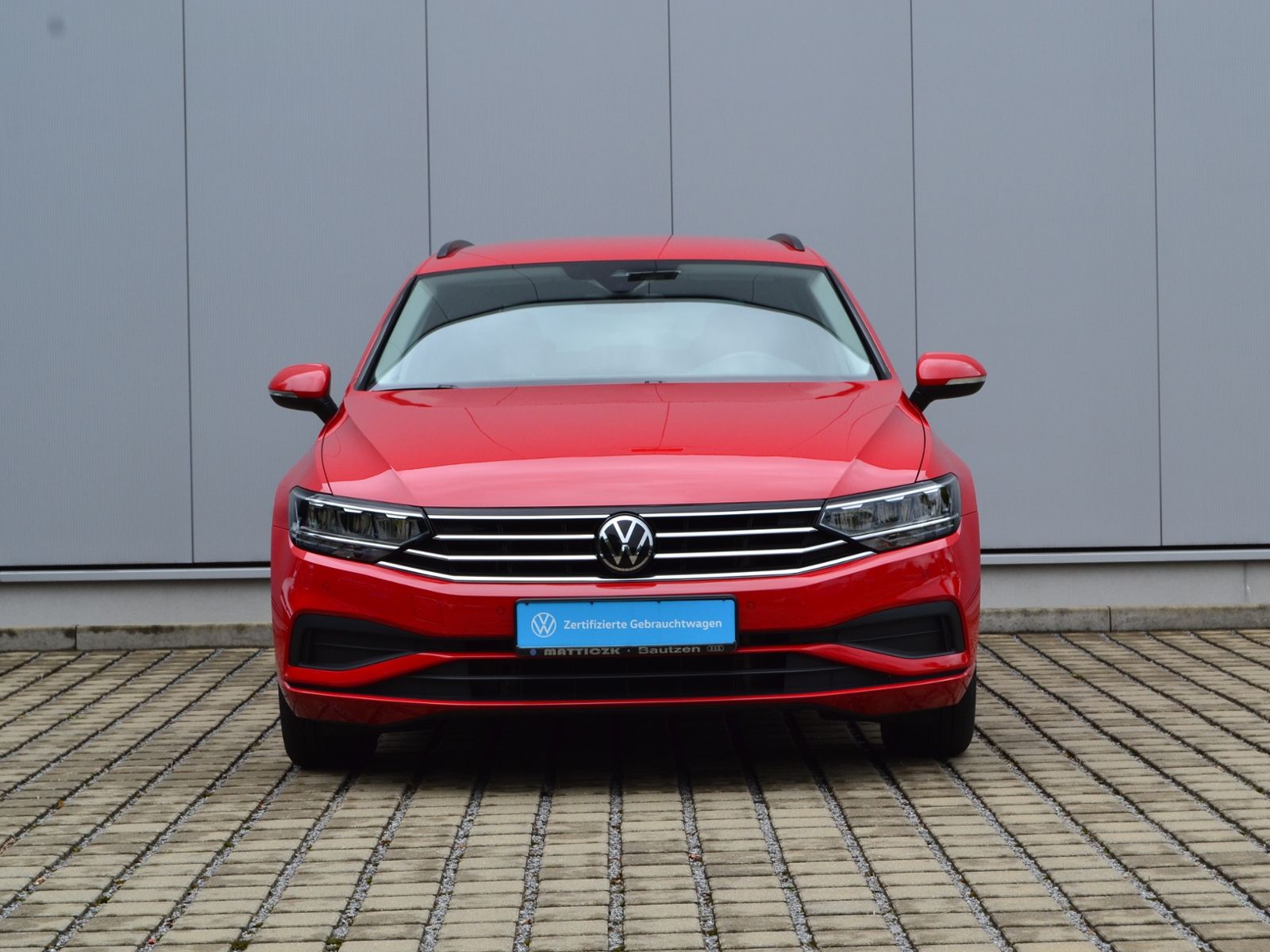 Passat Variant 2.0 TDI AHK/LED/NAVI+VZE/BUSINESS