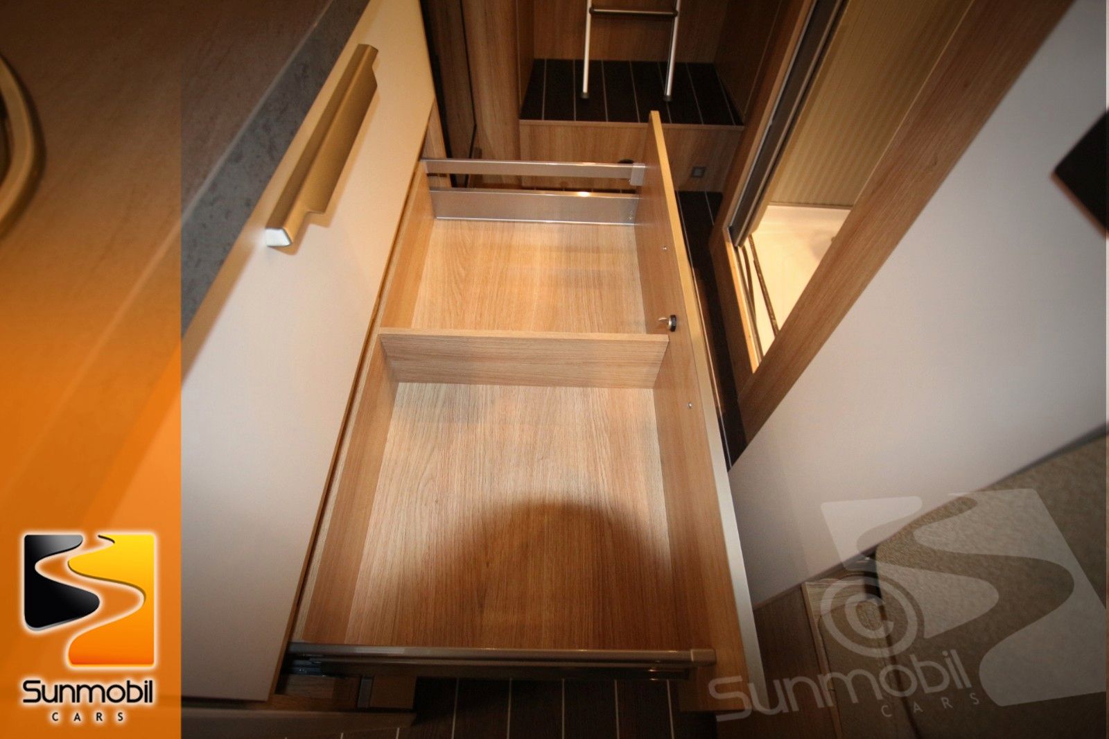 Fahrzeugabbildung Knaus Sky Wave 650 MEG  LED SAT TV LP.108.046,00 €