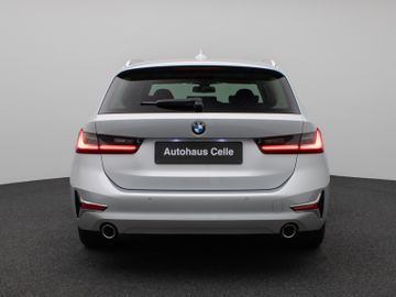 Fahrzeugabbildung BMW 320d xDLuxury Line DAB HiFi PDC Stop&Go Komfort