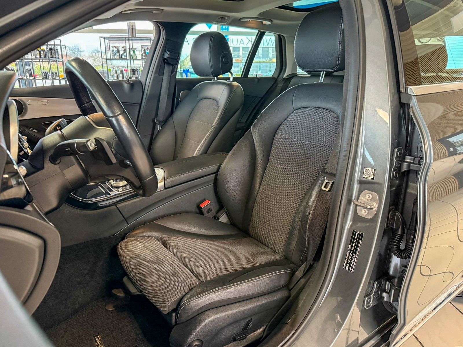 Mercedes-Benz C 220 d 4Matic | ACC | Spurhalte. | LED | uvm. foto 9