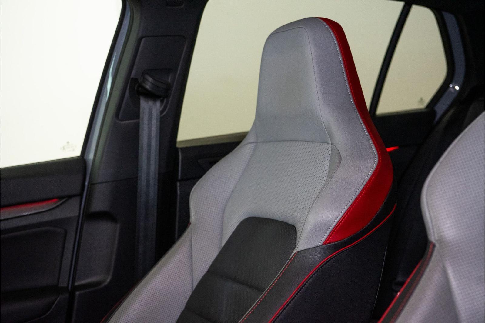 Volkswagen Golf 2.0 TSI GTI Clubsport 301 PK IQ Pano, миниатюра 28