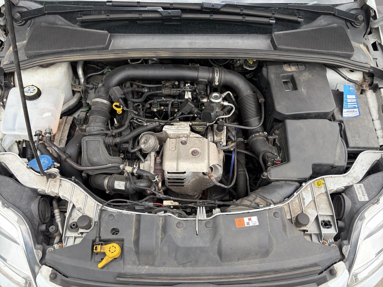 Ford Focus 2013 — photo 33