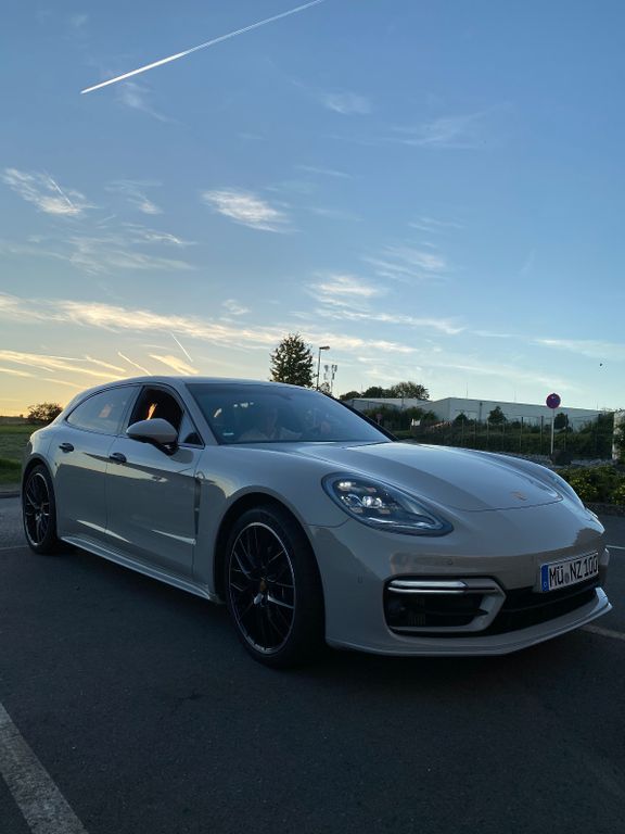 Image of Porsche Panamera