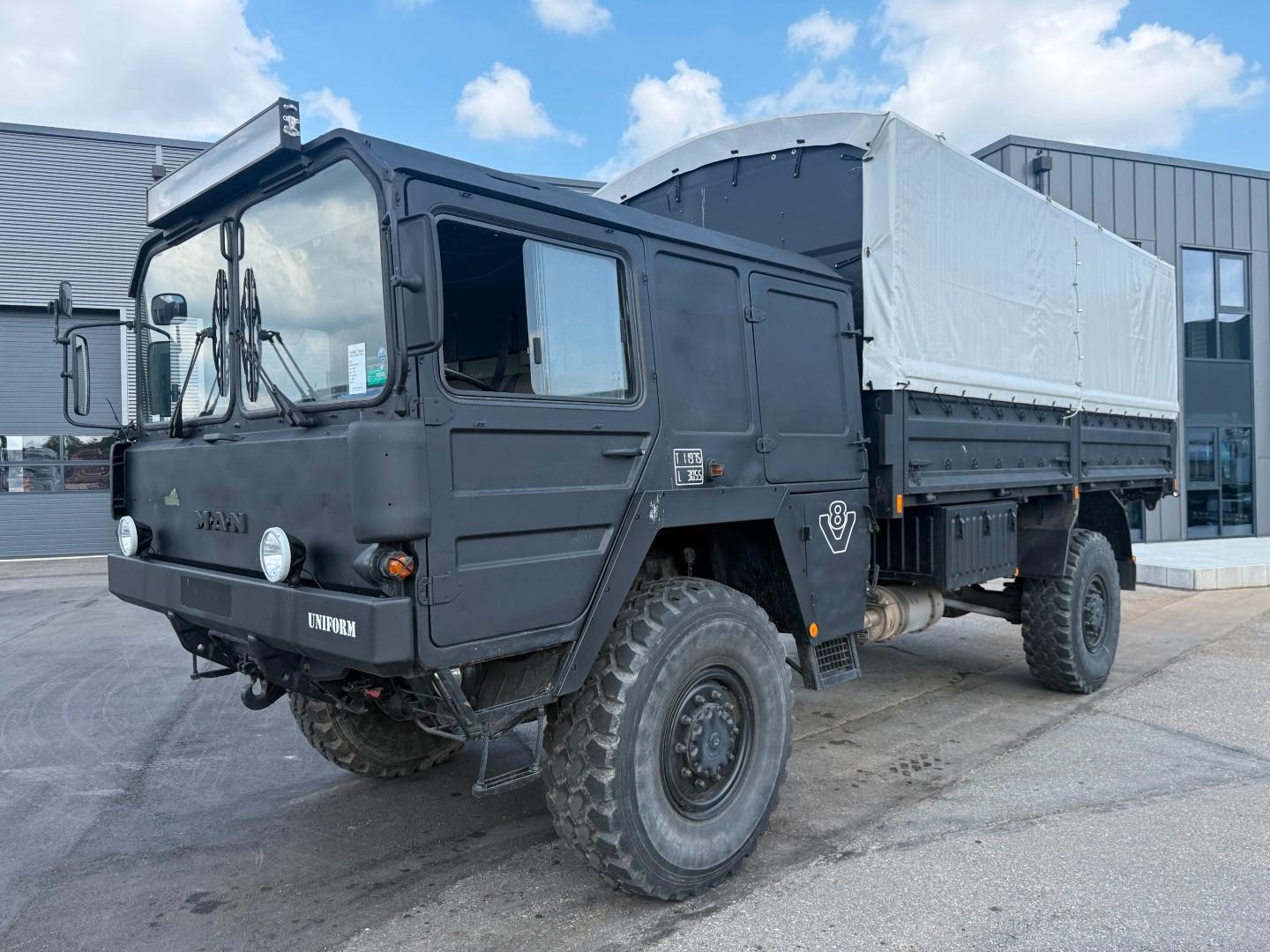 MAN 5 to KAT MIL 4x4 SHOWTRUCK