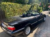 BMW 318i Cabrio 318i - BMW 318 aus 2000: 318i