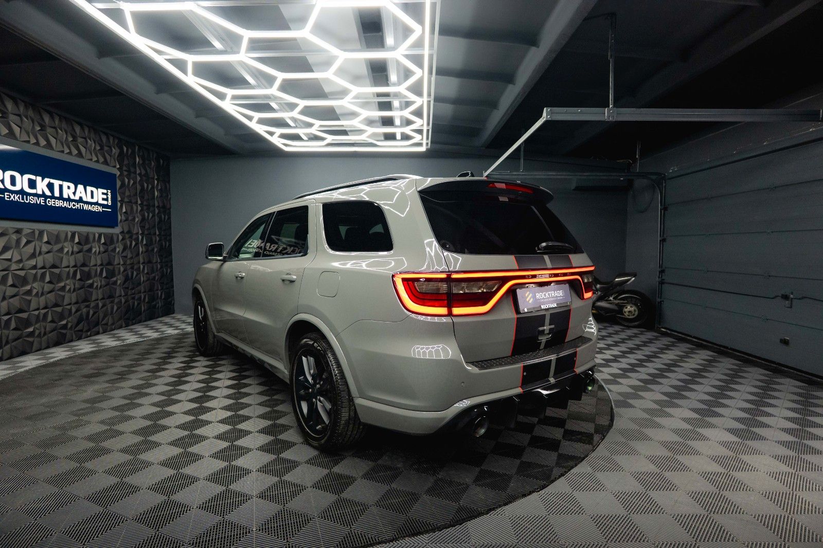 Fahrzeugabbildung Dodge Durango 5.7 V8 R/T 4x4 Night-Paket Modell 22 ACC