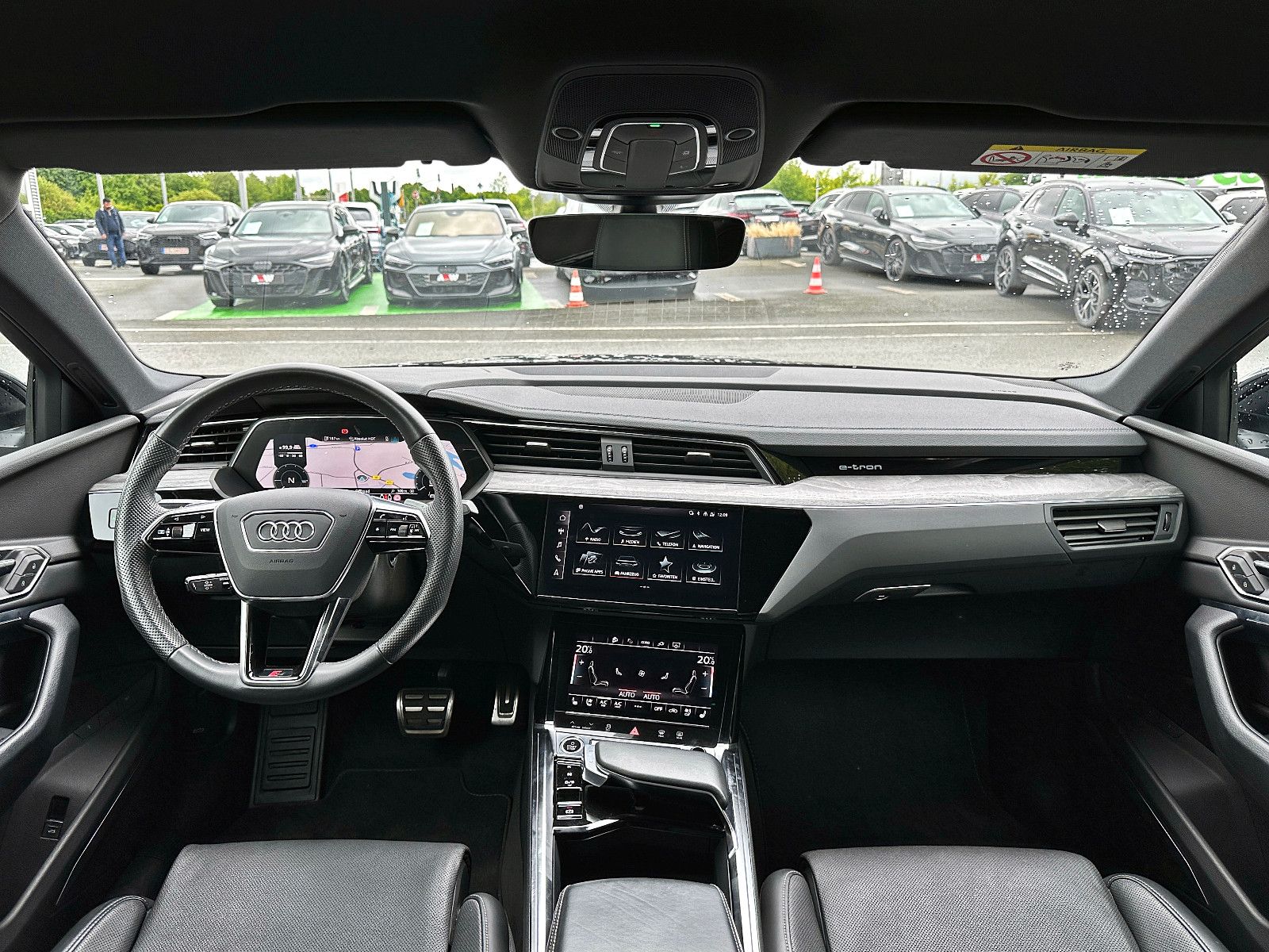 Audi Q8 e-tron - Bild 24