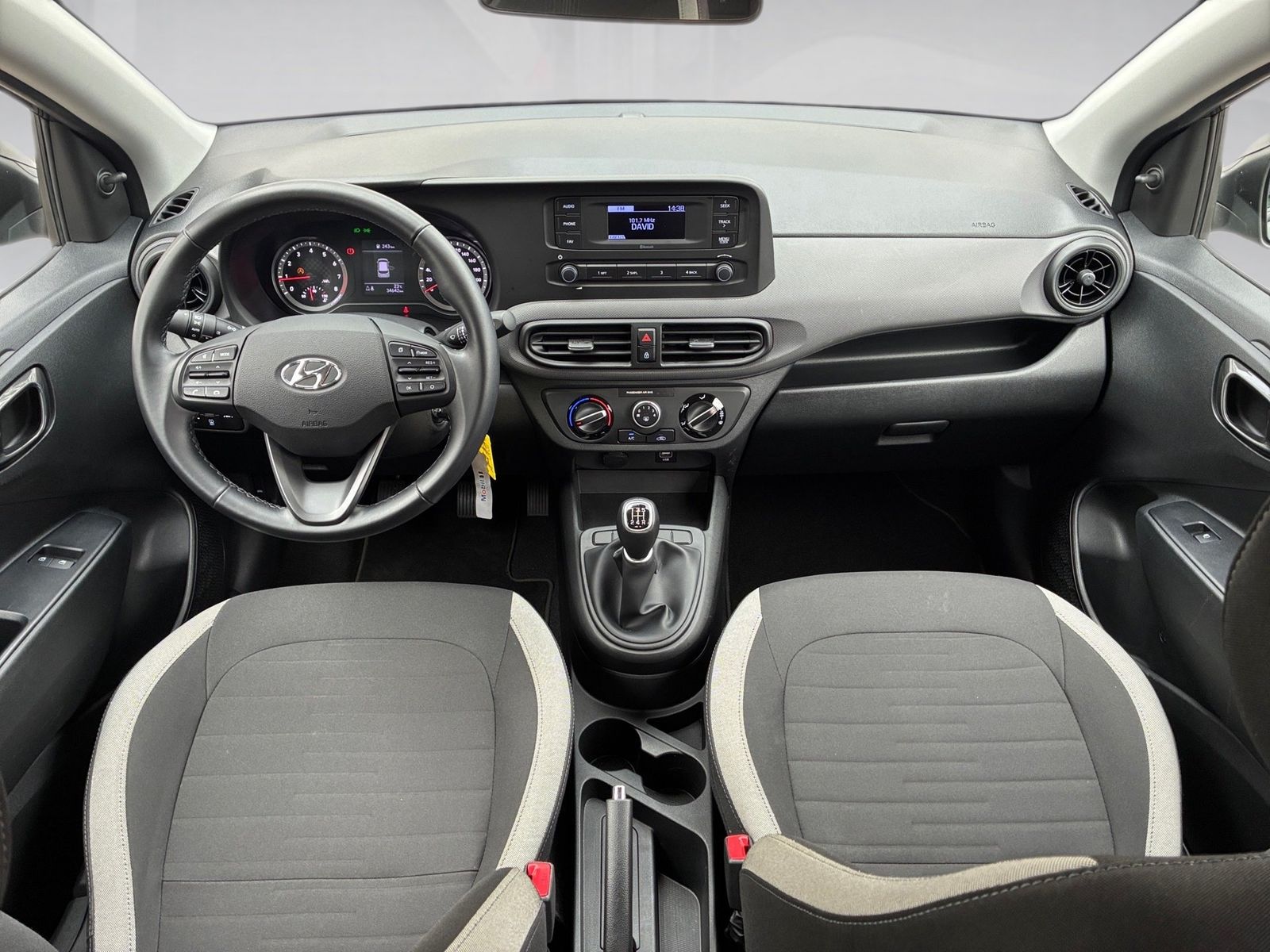 Fahrzeugabbildung Hyundai i10 1.0 Select Klima,Allwetter,Radio,Bluetooth