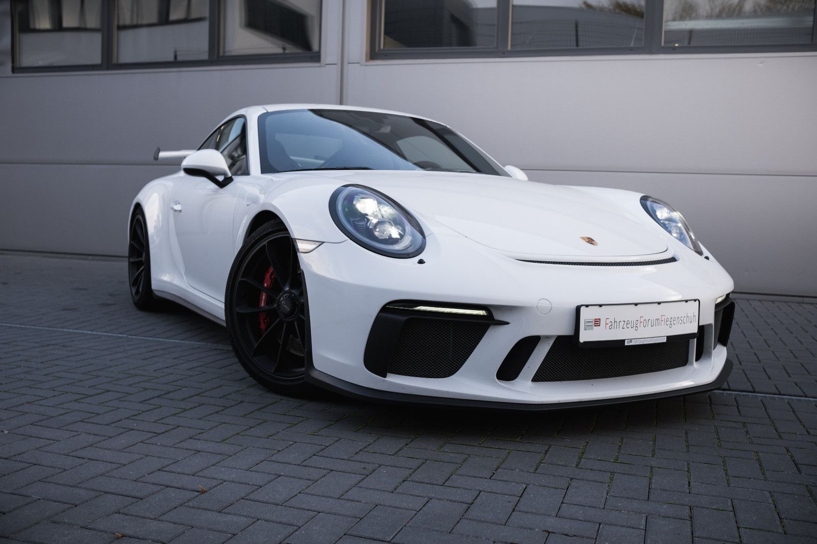 Fahrzeugabbildung Porsche 911/991.2 GT3 -Lift-Clubsport-Approved-LED